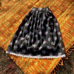 Vintage vtg M L 70s floral print girls skirt black pink blue green 1970s  cotton